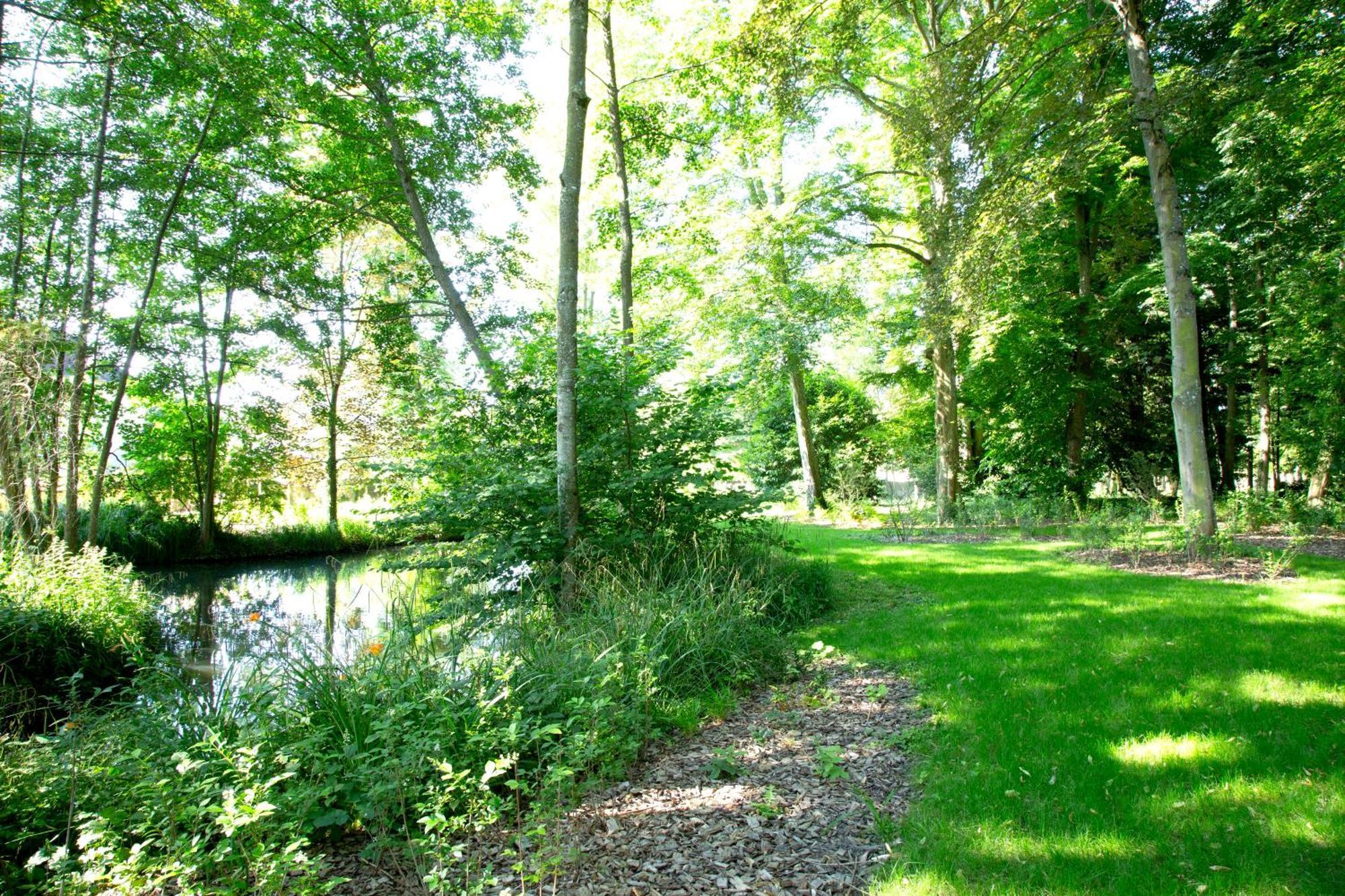 Le Parc Du Chateau Hermonville Exterior photo